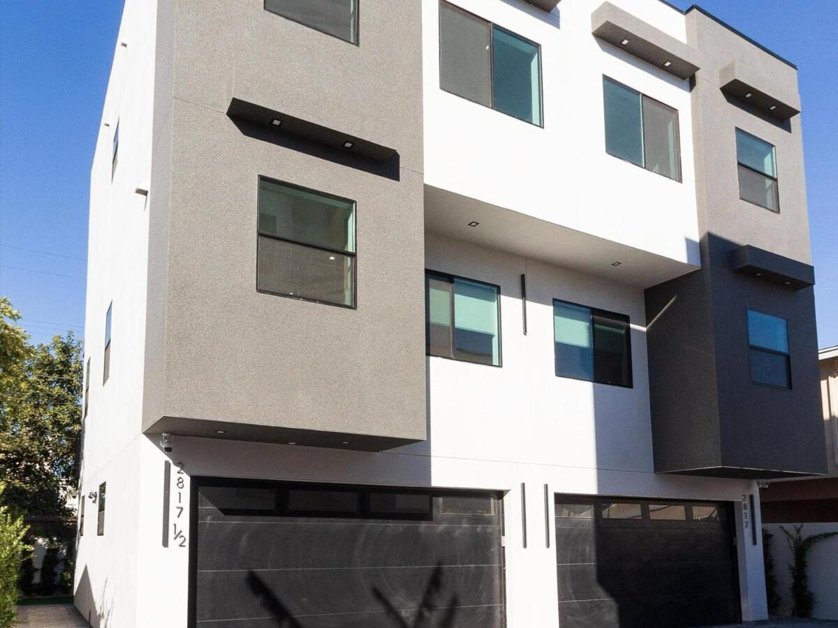 Modern Luxe Retreat 3-bedroom #3 * Los Angeles